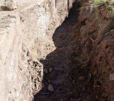 J'attaque le nouveau pont: fondation 6ml x 60 cm sur 1.80 de profond