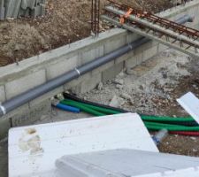 Des gaines et du PVC