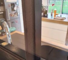 Partie cach&eacute;e o&ugrave; l'on aper&ccedil;oit le Compriband