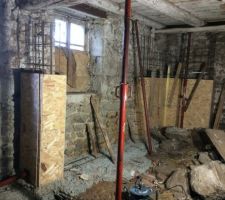 Le 14 mai, &ccedil;a monte doucement (autre angle et centre)