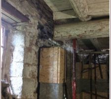 D&eacute;coupe de la poutre centrale du plancher pour pouvoir continuer mon pilier en BA