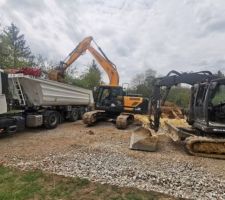 Évacuation des 700m3 de terre