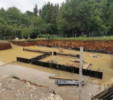 Préparation des longrines, et pompage des orages !