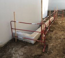 Reception Maison. Jour de reception maison avec MP, nous, huissier pris par MP (suite demande de notre part), Socotec.
Socotec a exig&eacute; d'avoir un garde corps pour escalier exterieur (pas encore mis car pas encore d'electricit&eacute;).