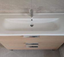 Meuble vasque 120 cm avec vasque unique centré