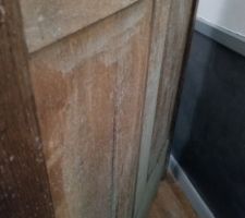 Taches d humidit&eacute; derri&egrave;re l armoire