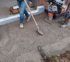 Mise en place grave ciment 3% sur toute hauteur VS avec damage