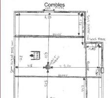 Plan coté, maison des années 50-60.
Combles, a plaquer et ré isoler.
Les poutres de structures ont été portés pour réfléchir le découpage ultérieur.
Dans un premier temps, projet d'aménagement d'un grand dortoir