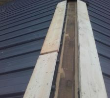 Pose du tuyau de cheminée dans le toit : préparation, dépose de l'existant