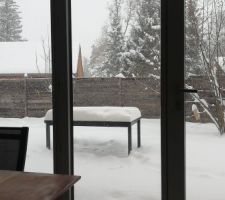 Premieres neiges! Le bardage devra attendre...