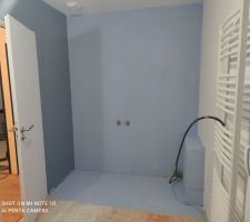 Etanchéité de la salle de bain des enfants