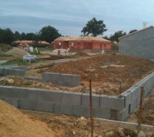 L&agrave; c'est le cot&eacute; qui m'inqui&egrave;te... En limite de copropri&eacute;t&eacute;.