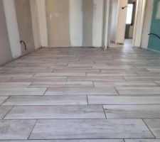 Pose du carrelage - chambre 1