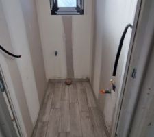 Pose des plinthes terminée