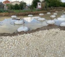 Les pieux ont séchés malgré la pluie (piscine)