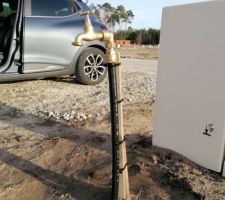 Pose du robinet de chantier