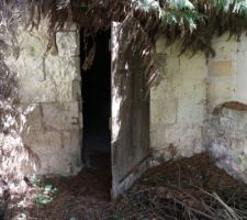 Loft, accès bûcher (on le voit dans les photos de la grange)