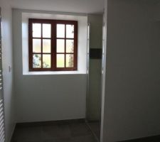 Apt B salle d'eau rdc