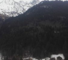 La Bistorte est cachée au pied de la montagne... sauras-tu la trouver ?