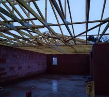 Reprise du chantier , pose charpente