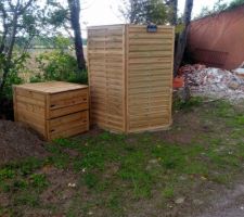 Le composteur et le local poubelle, car bon, ce n'est pas super sexy les conteneurs poubelles.