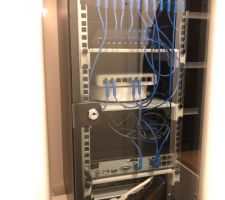 Remplacement du coffret de communication par une armoire informatique