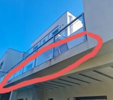 Soudain balcon.