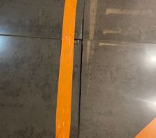 Carrelage décollé du sol après juste 5 ans après avoir emménagé ?