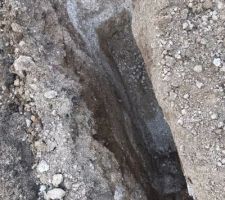 D&eacute;but du terrassement et d&eacute;couverte de la terre de remblais