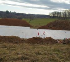 C'est fini pour le vide sanitaire et la dalle. Séchage obligatoire pendant 21 jours minimum.