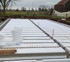 Hourdies en cours de pose