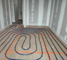 Cloison et installation plancher chauffant chambre