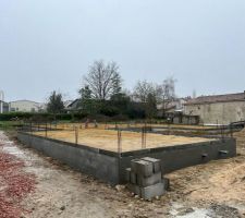 Tuyaux et gaines installés !