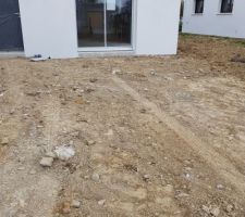 Tampon de visite dans l'aller d'accès