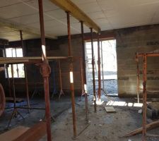Le sous sol avec la dalle qui lui sert de plafond !