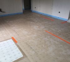 Isolation posée, bientôt le réseau chauffage......