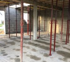 La dalle de l'étage est coulée