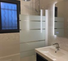 Salle de bain de la suite parentale