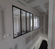 Pose des verrières du bureau