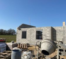 Les murs bient&ocirc;t termin&eacute;s