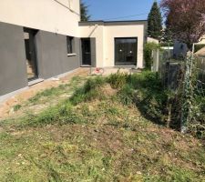 Le patio avant
