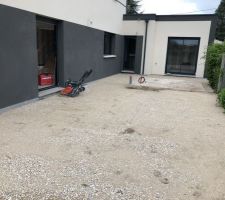 Le patio après