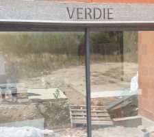 Regardez toutes les photos pour voire l état