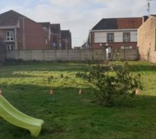 Terrain de 500m2
Pas encore clotur&eacute;