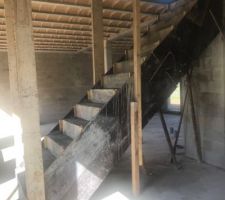 Escalier beton et seuils