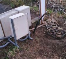 Le coffret est mis en place ainsi que l'eau !