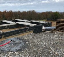 11/12/2021 le soubassement a commencé.