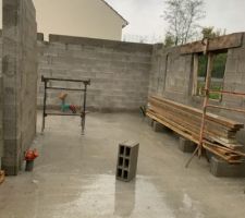 Intérieur, avant la suite en haut