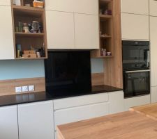 Cuisine finie avec sa crédence. Enfin !