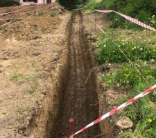 Cloture arrière du terrain, un sacré mur pour une sacré pente